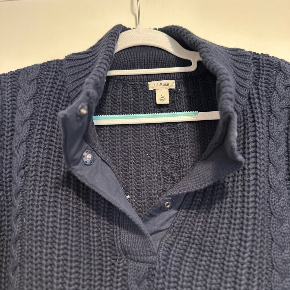LL Beans Mens XL Navy Blue 1/4 Button Cable Knit Heavyweight Sweater. - Picture 10 of 10